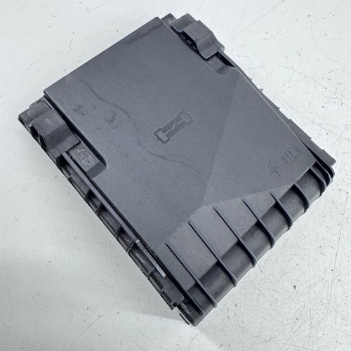 Passat fuse box cover - vw, cc