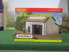 HORNBY 00 SKALEDALE JACK BEETON'S GARAGE. CAT NO.R8556