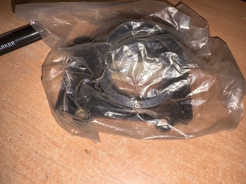 Suzuki rm250 carb intake - suzuki,