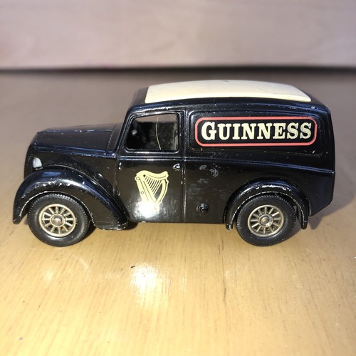 Lledo guinness morris - van.,