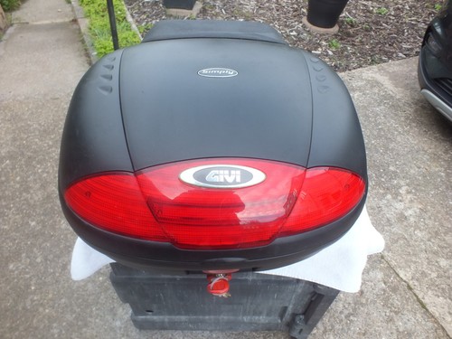 Givi e450 top box - top, with