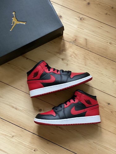 Air jordan mid banned uk6 - air,