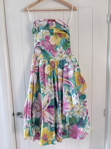 Ladies vintage fit and - fit, flare