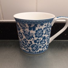 V&A Fine Bone China Mug