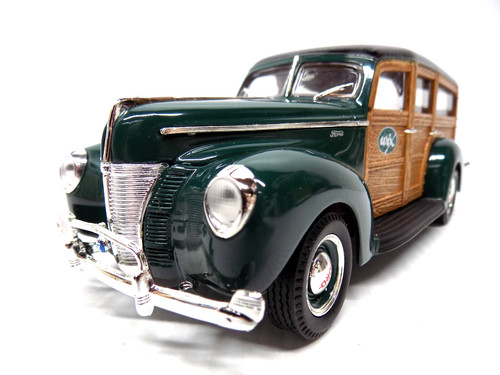 Ertl 1940 ford woody wagon - ,