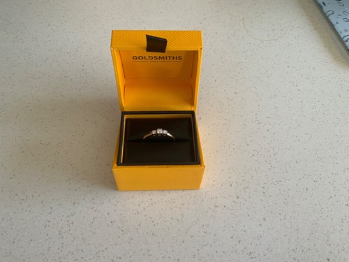 18ct yellow gold - , ring