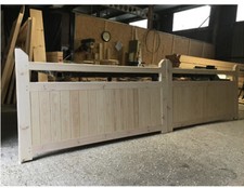 Wooden driveway gates flat - wooden, top