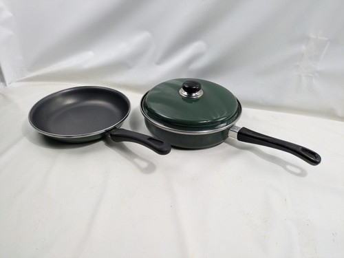 Green enamel judge - 2x,