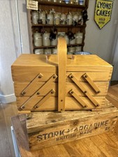 Vintage Lovely Compact Wooden