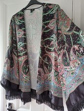 STUNNING sz 18 RIVER ISLAND