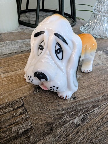 Vintage sad basset hound - basset,