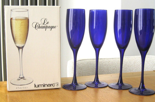 Cobalt blue champagne - blue,