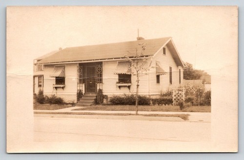 1927 rppc charming bungalow - 1927,