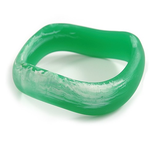 Curvy blurred apple - curvy,