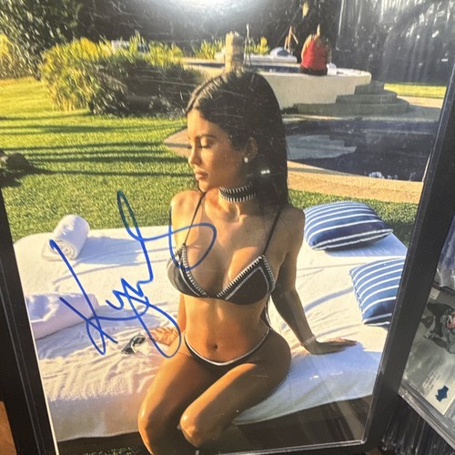 Kylie jenner autographed photo - jenner,
