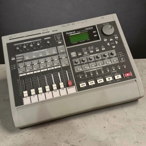 Roland 840 digital - roland, studio