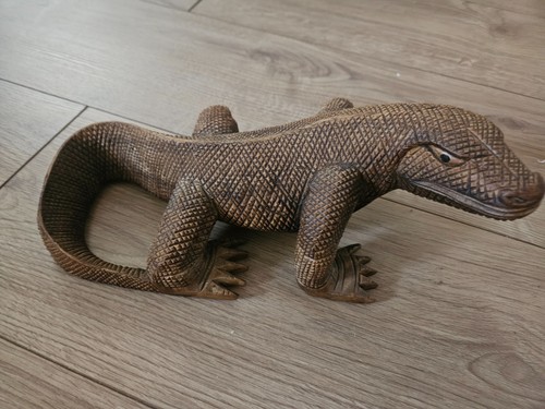 Handcarved wooden monitor - wooden,