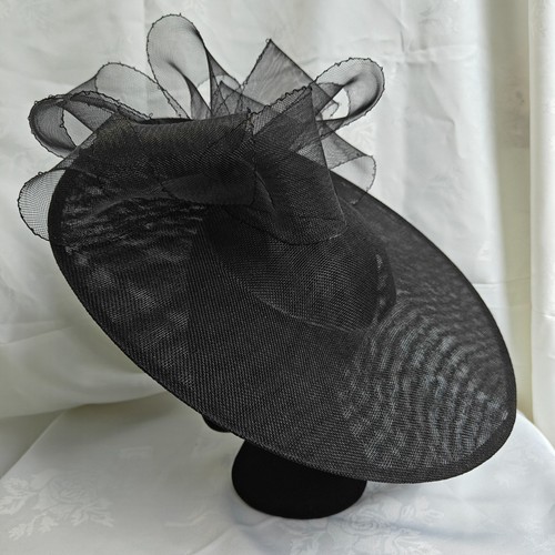 Black flower wide brim - black,