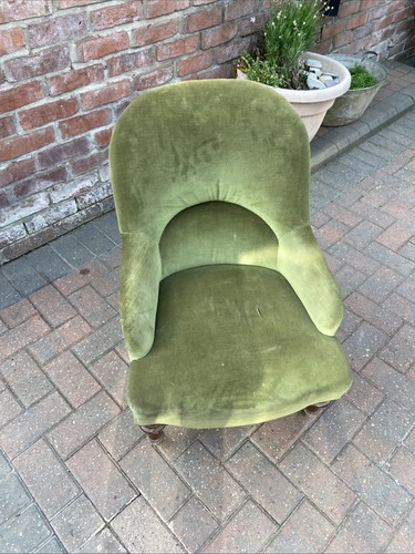Victorian green velvet tub - velvet,