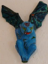 HAND PAINTED GRUESOME CONCRETE GARDEN GARGOYLE 12"LX9.5"WX6.25"D