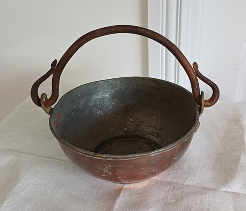 Middle eastern copper - middle, with