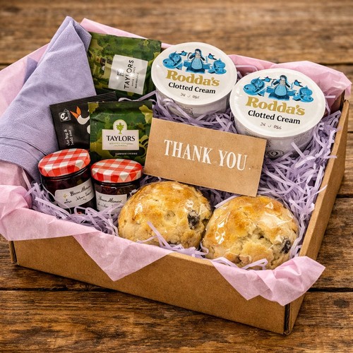 Cream tea hamper - cream,