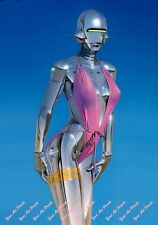 Female Robot by Hajimi