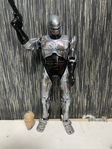 Neca robocop battle damaged - neca, 7"