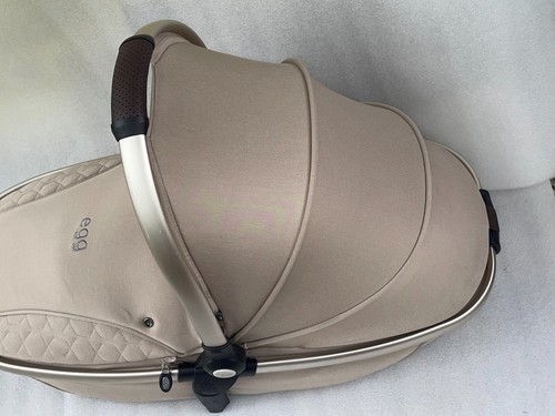 Egg carrycot feather pram - egg,