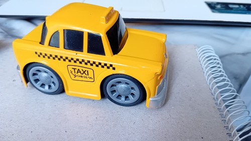 Unbranded yellow american taxi - yellow,