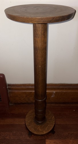 Antique quarter sawn - sawn, oak