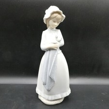 NAO By Lladro Sweet Girl With