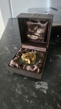Country Artists Frog on Lily