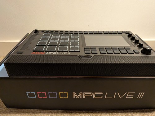 Akai professional mpc live - akai,