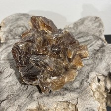 Fluorite crystals on quartz 368g 