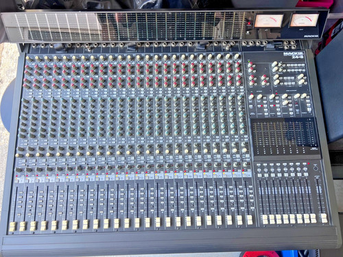 Mackie mixer and sdr24 - mackie,