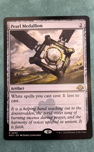 Pearl medallion commander - medallion,