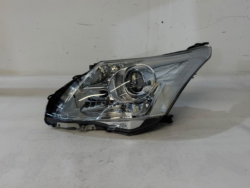 Toyota avensis mk3 headlight - toyota,