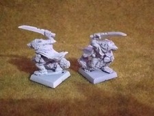 Warhammer Skaven Chaos Ratmen Clan Eshin Gutter Runner Dagger and net. Metal X2