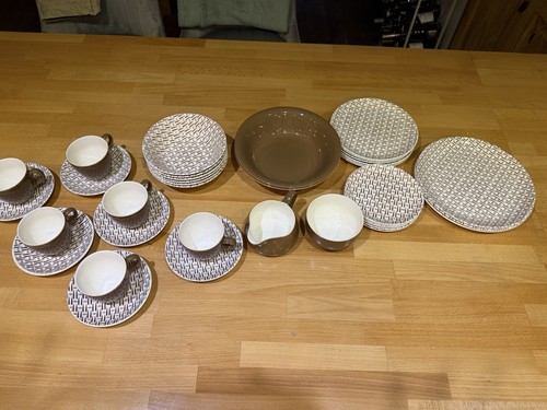 Royal tudor ware weave dinner - ware,