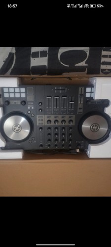Native instruments traktor - instruments.,
