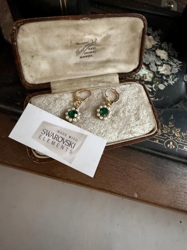 Vintage emerald green crystal - vintage,