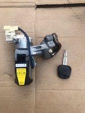 Toyota Yaris Verso 2003  Ignition barrel lock 8978352020 /45020-52