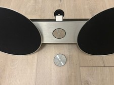 Bang & Olufsen B&O Beosound 8 Black and Silver iPad and Iphone Speaker Dock 