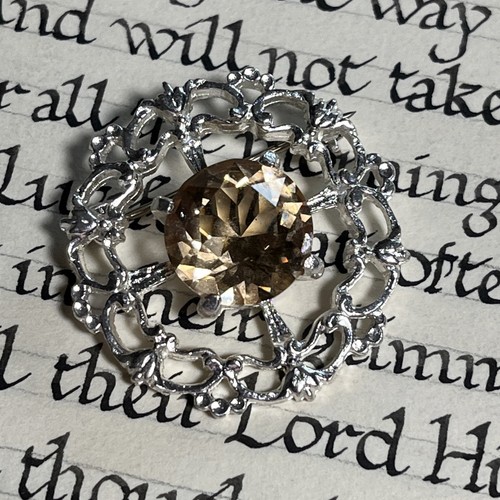 Decorative white metal brooch - white,