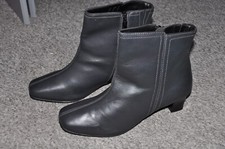 The Shoe Tailor Grey Ankle Boots With Cuban Style Heel - Size 10