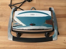 Breville TR39 stainless steel hot sandwich / panini press - working