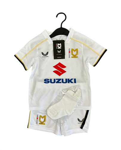 Kid dons kit - kid's,