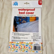 Waterproof bed cover for