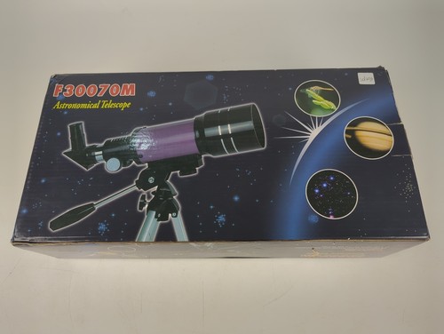Upchase f30070m 70mm refractor - upchase,